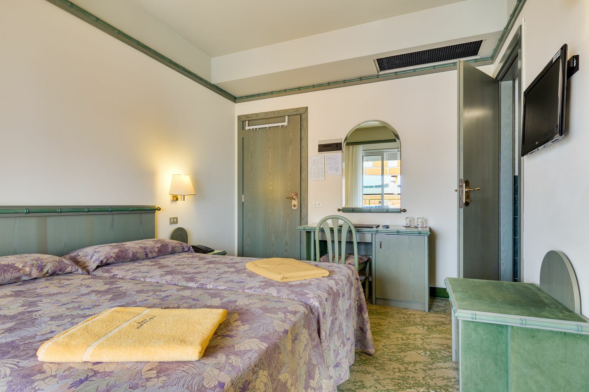Hotel Montecarlo Lido di Jesolo Zewnętrze zdjęcie